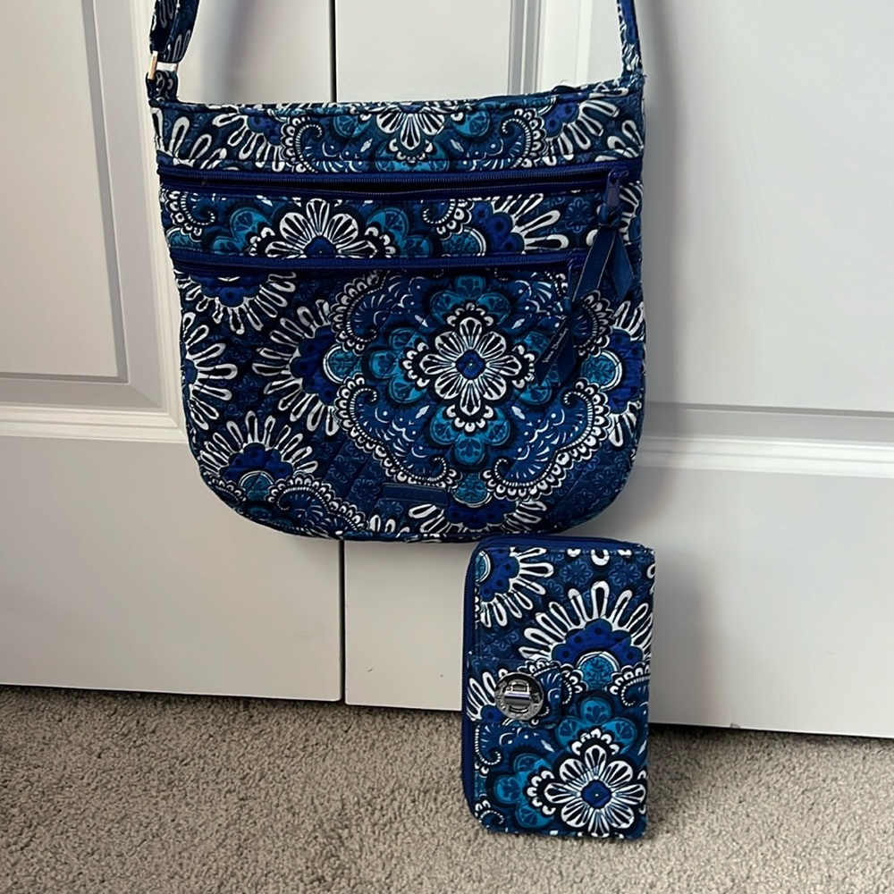 Gently used Vera Bradley 3pc purse set